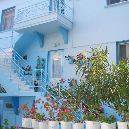 Mavi Pension بيت ضيافة Ayvalı