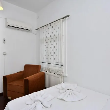 Mavi Pension Ayvalı